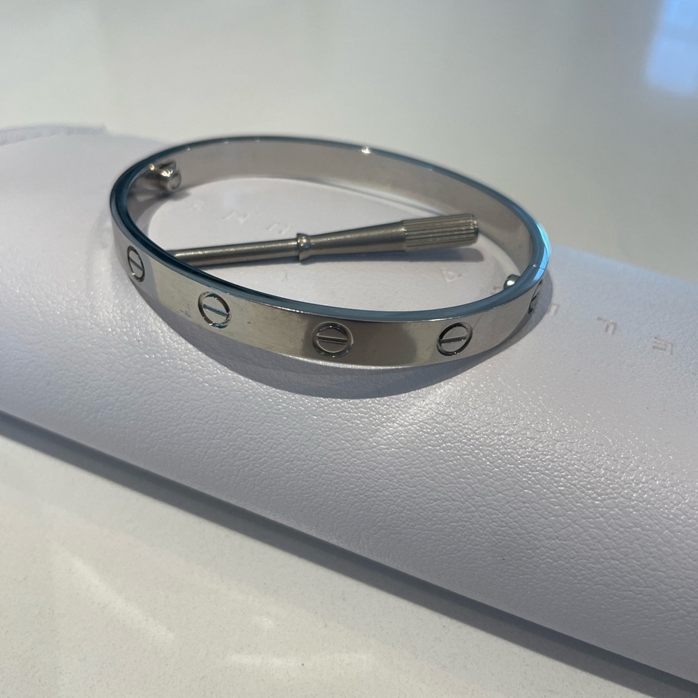 Stainless Steel Love Bracelet Sz 19